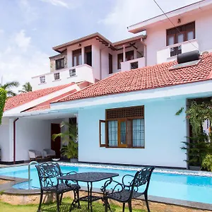 Suriya Arana Bed & Breakfast